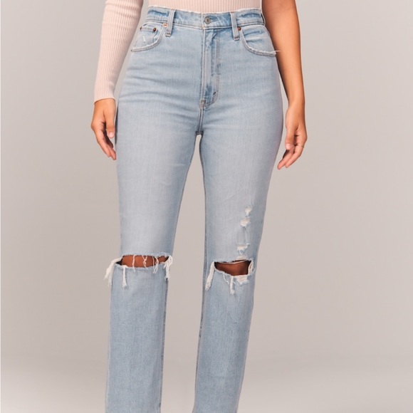 NWT❗️A&F Curve Love Ultra High Rise Ankle Straight Jeans - Picture 4 of 10